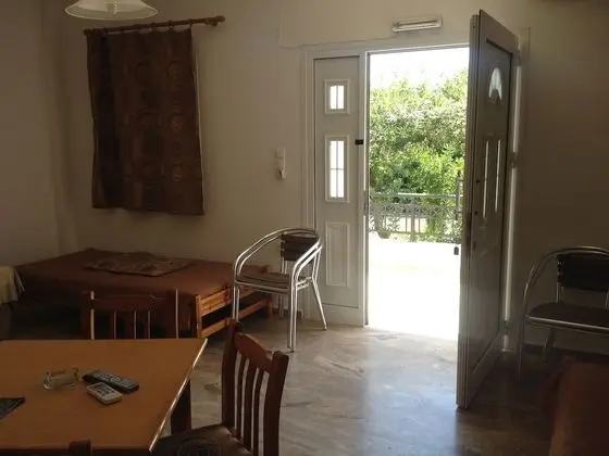 Lovely 1 Bedroom Apartm With Free Parking Sea View