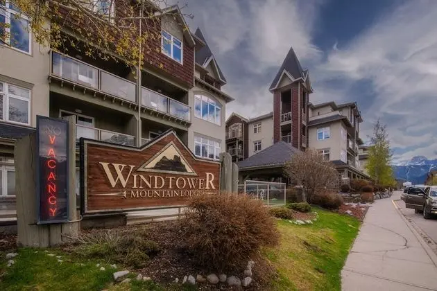 Lovely 1-Bedroom Condo with AC & Hot Tub