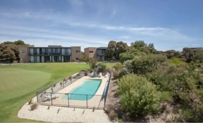 Lovely 1 Bedroom Holiday Apartment - Havuz