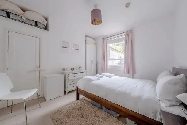 Lovely 1 Bedroom Self-contained Flat in Greenwich