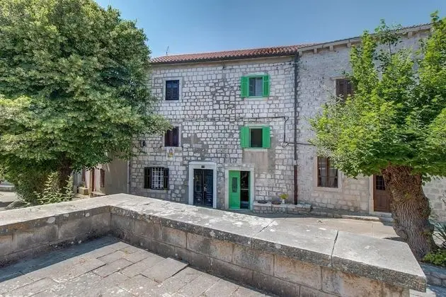 Lovely 15th Century Apartment in Osor - Öne Çıkan Resim