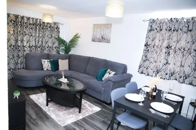 Lovely 2-bed Apartment in Harrow - İç Mekan