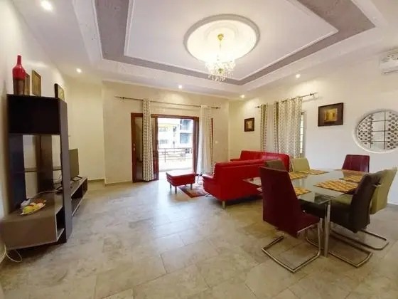 Lovely 2-bed Apartment in Kribi-douala - Oda Düzeni