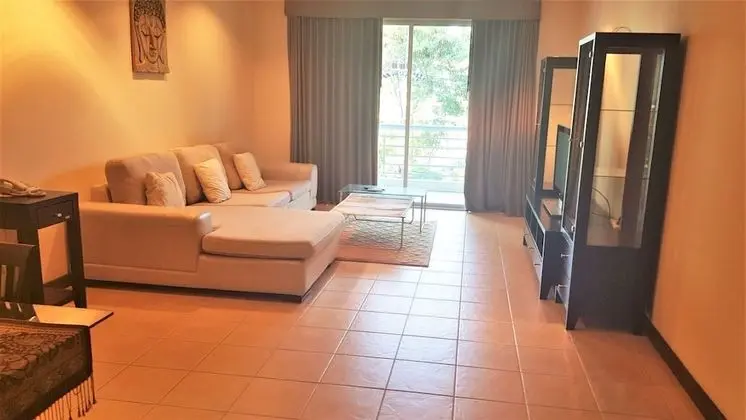 Lovely 2-bed Apartment in Pratumnak With Pool View