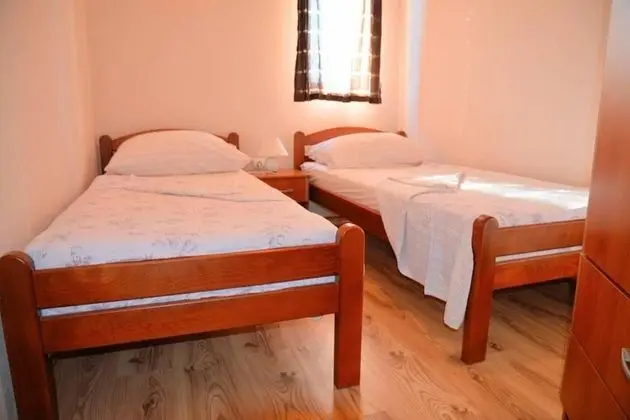 Lovely 2-bed Apartment in Vinisce, Close to Beach - Oda