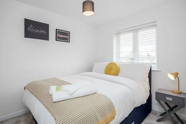 Lovely 2-bed House With 2 Bathrooms in Dartford - Oda