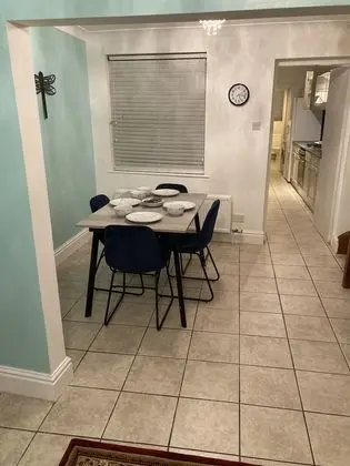Lovely 2 Bed House in Boston at the Centre of Town - Yerinde Yemek