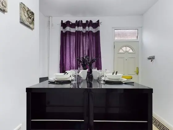 Lovely! 2-bed House Located in Soke - on - Trent - Yerinde Yemek