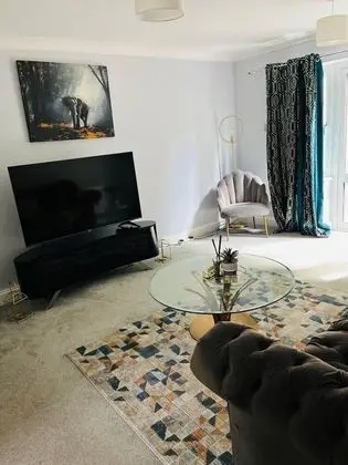 Lovely 2-bed House in Rochester - İç Mekan