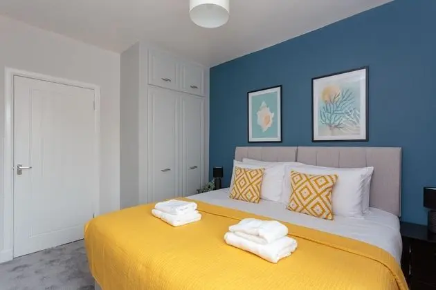 Lovely 2-bed Upper Villa in Kirkliston Edi Airport - Oda