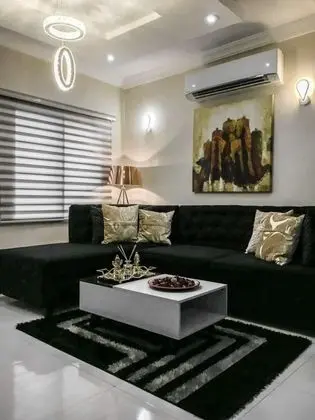 Lovely 2-bedroom Apartment Located in Lekki - Oda Düzeni