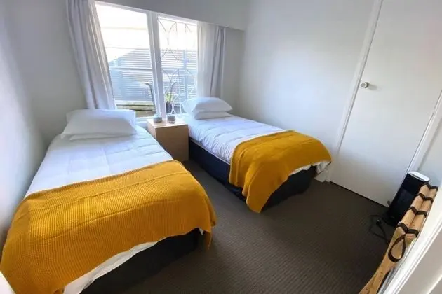 Lovely 2 Bedroom Apartment in Quiet Parnell - Oda