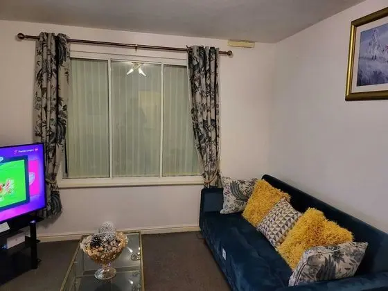Lovely 2-bedroom Serviced Apartment in West Brom - İç Mekan