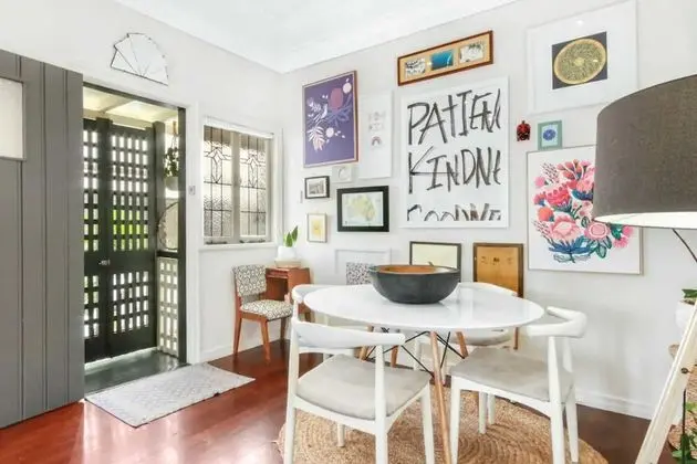 Lovely 2 Bedroom Terrace House in West End - Yerinde Yemek