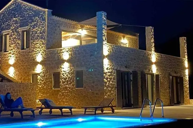 Lovely 3-bed Villa. Private Pool in Agios Nikolaos