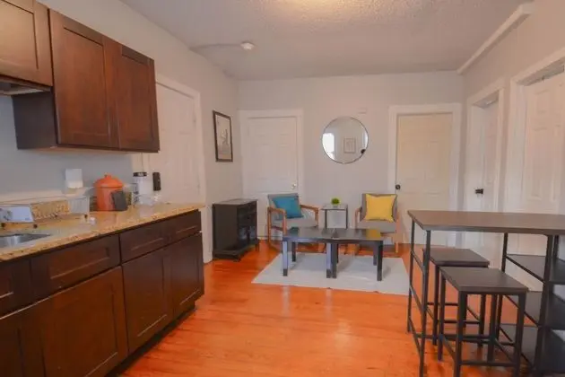 Lovely 3-Bedroom Apt with free parking - Mutfak