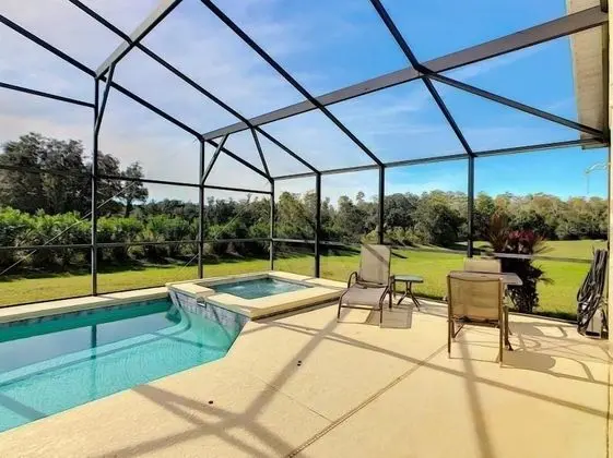 Lovely 4 Bedroom, 3.5 Bath Home With South Facing Pool and spa - 521 - Oda
