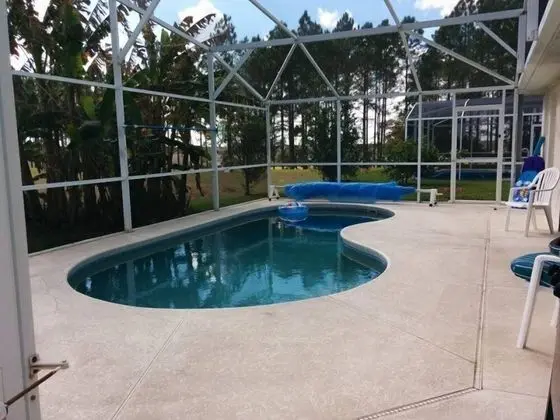 Lovely 4 Bedroom Home - 382