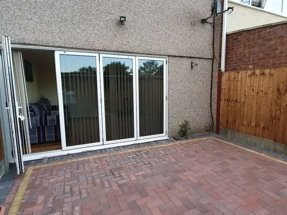 Lovely 5-bed House in Essex