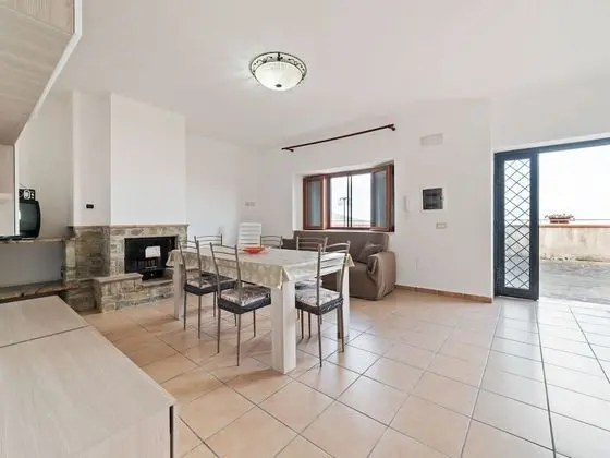 Lovely Apartment in Agropoli With Garden and Fireplace