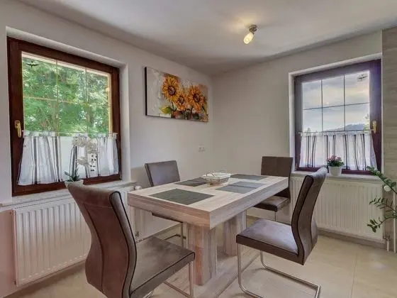 Lovely Apartment in Bled With Fireplace - Yerinde Yemek