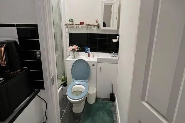 Lovely Apartment Close to Acton Central Station - Banyo Özellikleri