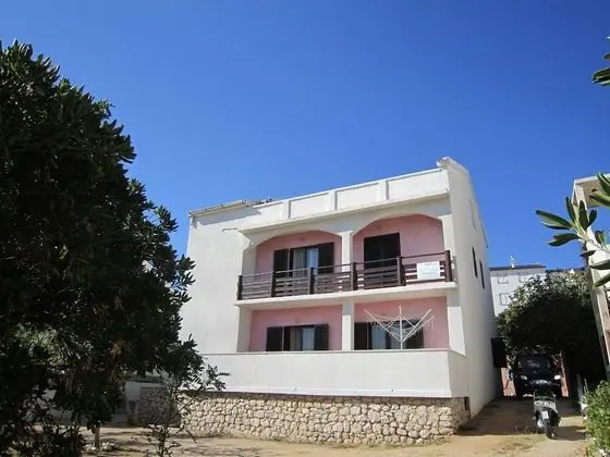 Lovely Apartment in Dalmatia With Garden - Dış Mekan
