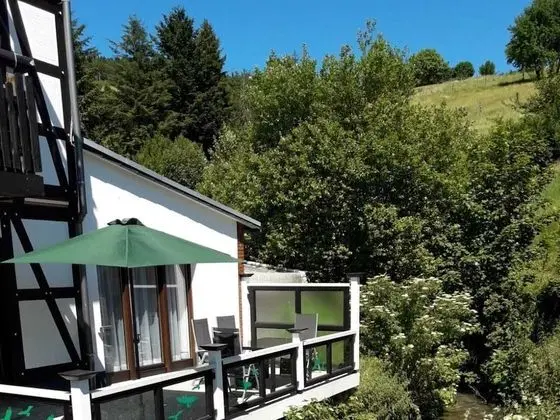 Lovely Apartment in Elpe near Forest