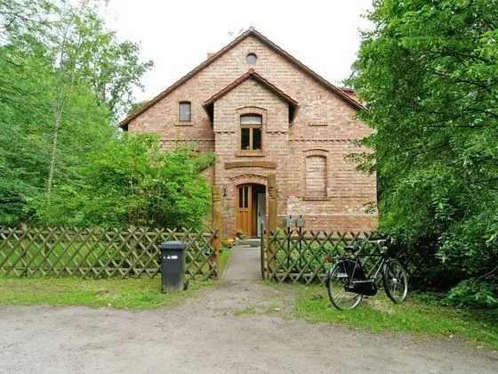 Lovely Apartment in Frstenwalde With Fenced Garden - Öne Çıkan Resim