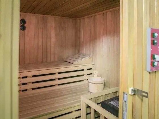 Lovely Apartment With Garden, Sauna, Parking, Terrace, Darts - Spa