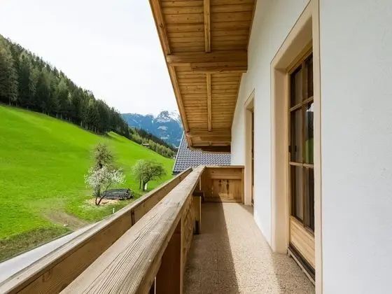 Lovely Apartment in Hainzenberg Next to Forest