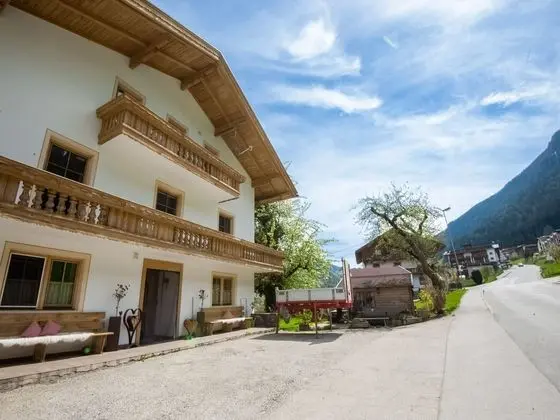 Lovely Apartment in Hainzenberg Next to Forest - Öne Çıkan Resim