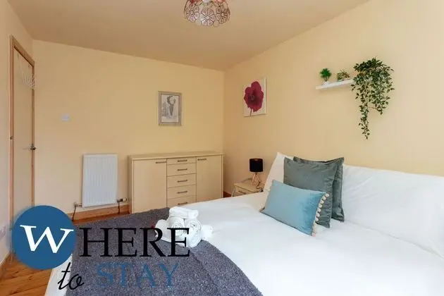 Lovely Apartment by the Hillwood Park-free Parking - Oda