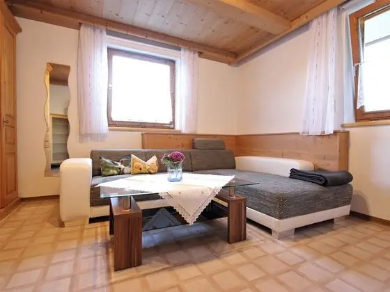 Lovely Apartment in Hopfgarten im Brixental With Garden - Öne Çıkan Resim