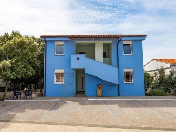 Lovely Apartment in Mandre With Barbecue - Dış Mekan