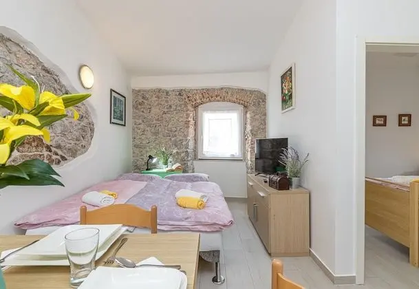 Lovely Apartment Milica 100mt From sea