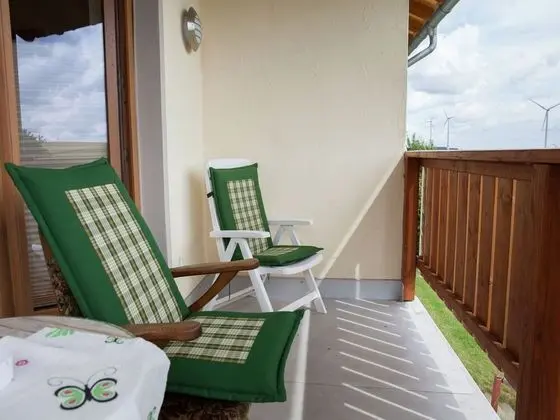 Lovely Apartment in Mörz With Garden & Balcony - Oda Düzeni