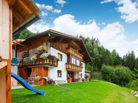 Lovely Apartment on Mountain Slope in Silbertal Austria - Dış Mekan