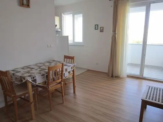 Lovely Apartment With Roof Terrace and Sea View, Near the Beach - Yerinde Yemek