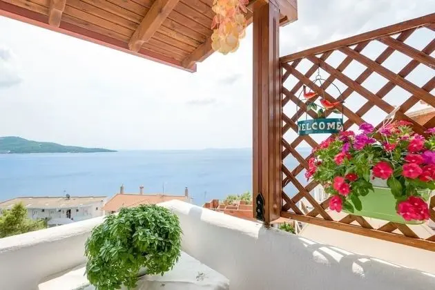 Lovely Apartment, sea View, Neos Marmaras, Greece