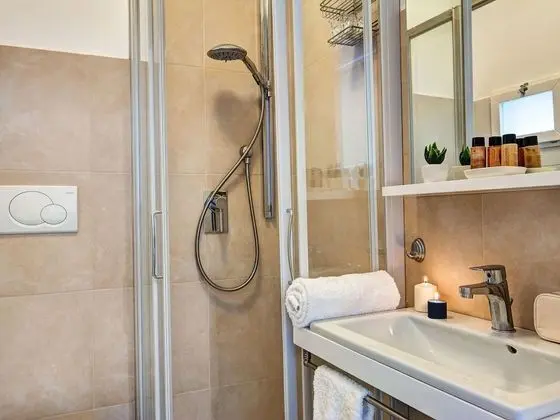 Lovely Apartment in Sorrento With Balcony - Banyo Tipleri