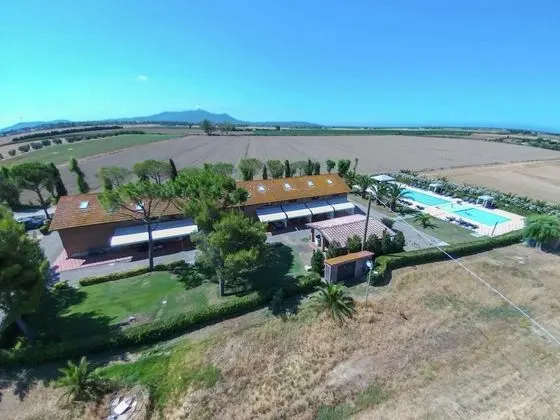 Lovely Apartment With Swimming Pool in Lazise - Dış Mekan