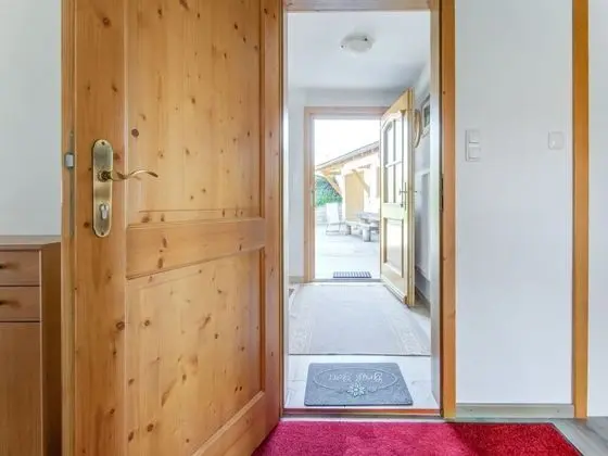 Lovely Apartment in Wildsteig With Furnished Garden and bbq - Lobi