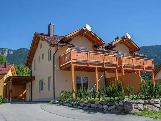 Lovely Chalet in Kötschach Mauthen With Terrace, Garden, BBQ - Dış Mekan