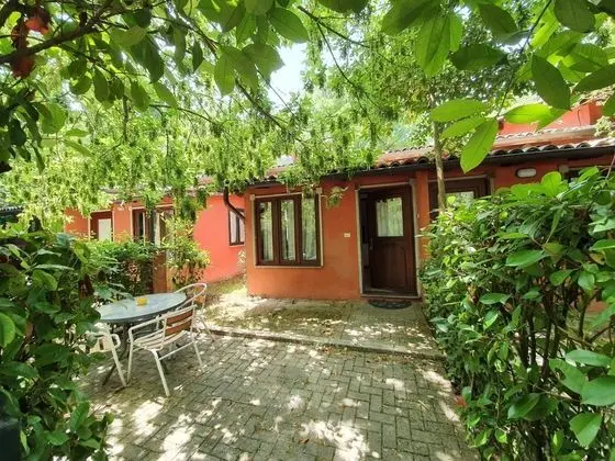 Lovely Chalet in Roma With Shared Pool - Dış Mekan