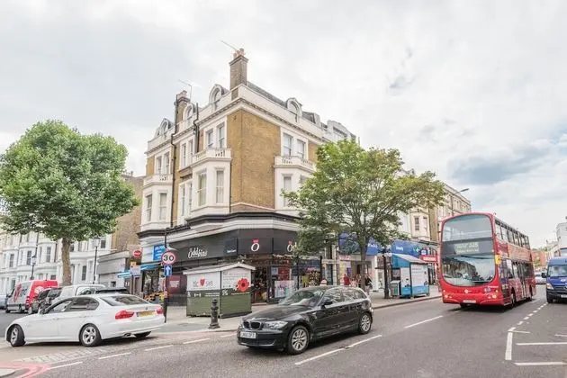 Lovely Chelsea Home near The Thames - Dış Mekan