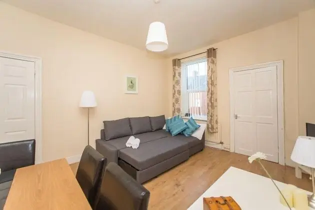 Lovely and Comfortable 3 Bed Flat Tamworth - İç Mekan