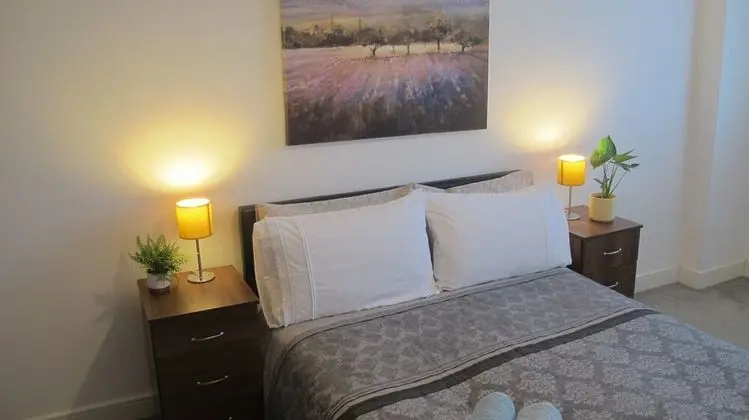 Lovely-cozy Apartment in Brierley Hill