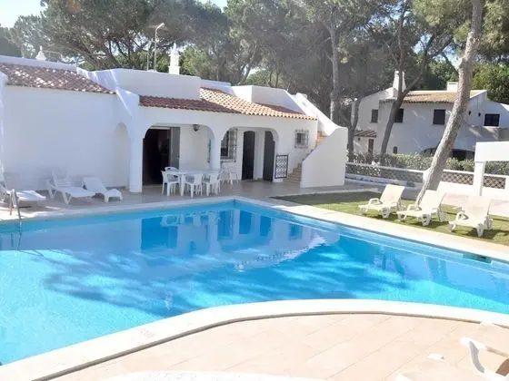 Lovely and Cozy Golf Villa near Vilamoura Marina
