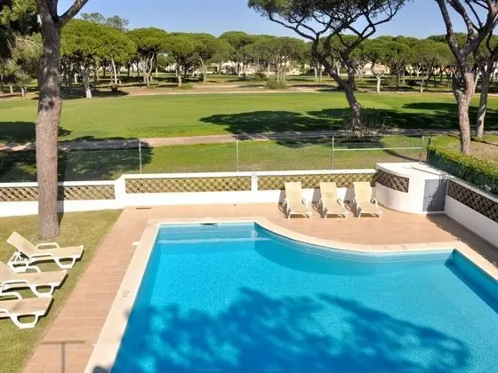 Lovely and Cozy Golf Villa near Vilamoura Marina - Havuz